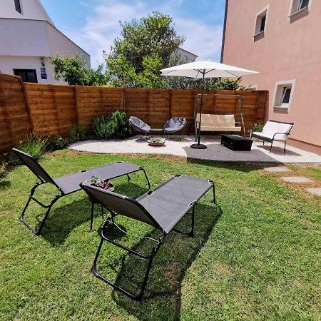 Apartman Teo Медулин Екстериор снимка