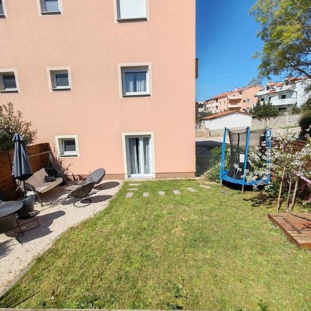Apartman Teo Медулин Екстериор снимка