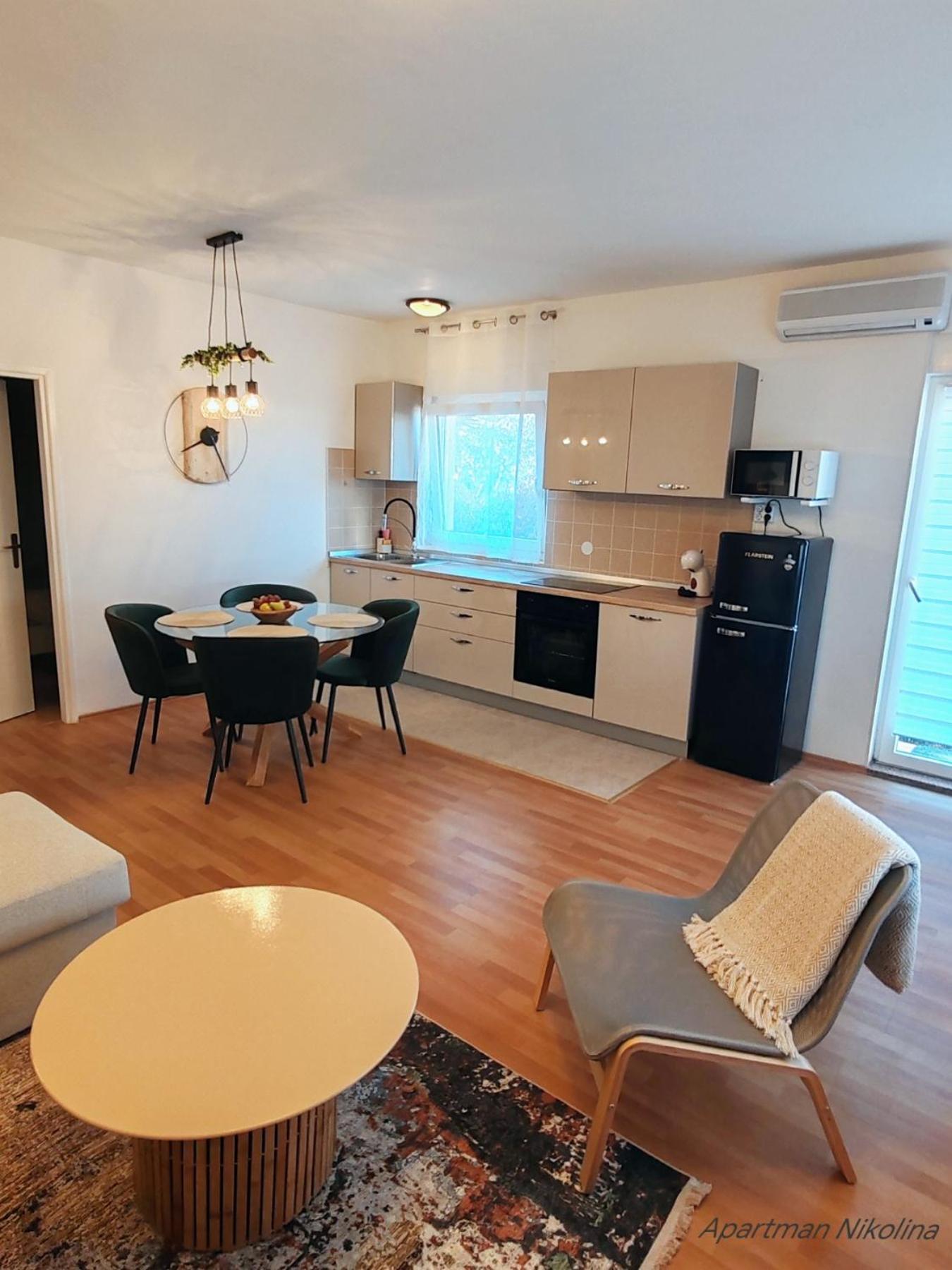 Apartman Teo Медулин Екстериор снимка